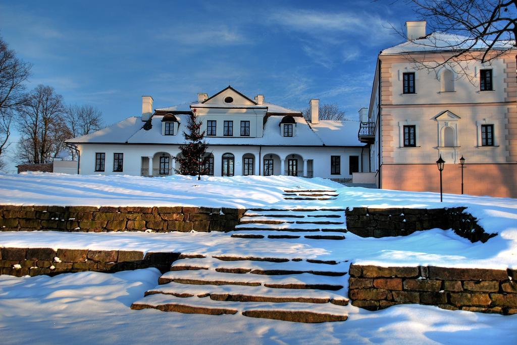 Dwor Kombornia Hotel&Spa المظهر الخارجي الصورة