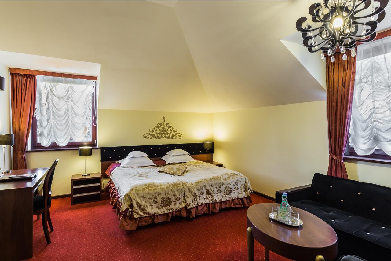 Dwor Kombornia Hotel&Spa المظهر الخارجي الصورة
