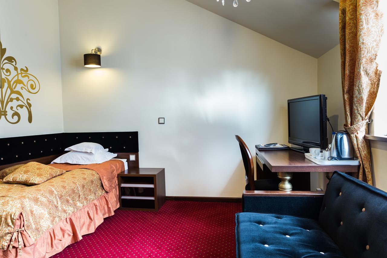 Dwor Kombornia Hotel&Spa المظهر الخارجي الصورة