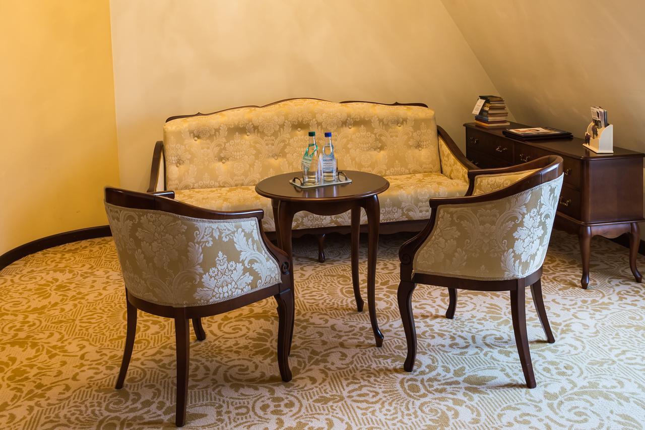 Dwor Kombornia Hotel&Spa المظهر الخارجي الصورة