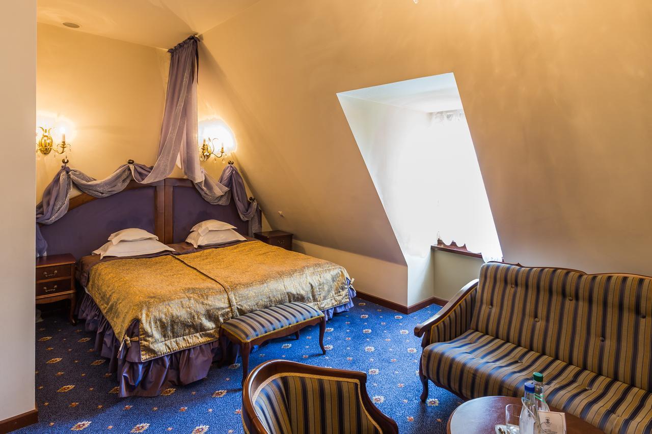 Dwor Kombornia Hotel&Spa المظهر الخارجي الصورة