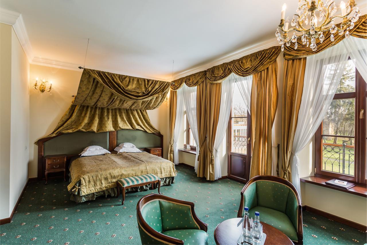 Dwor Kombornia Hotel&Spa المظهر الخارجي الصورة