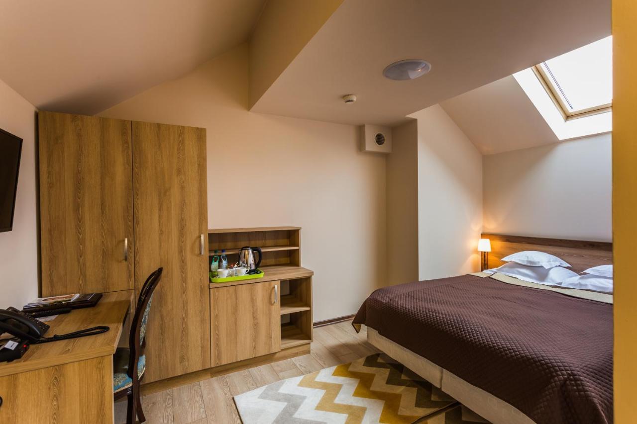 Dwor Kombornia Hotel&Spa المظهر الخارجي الصورة